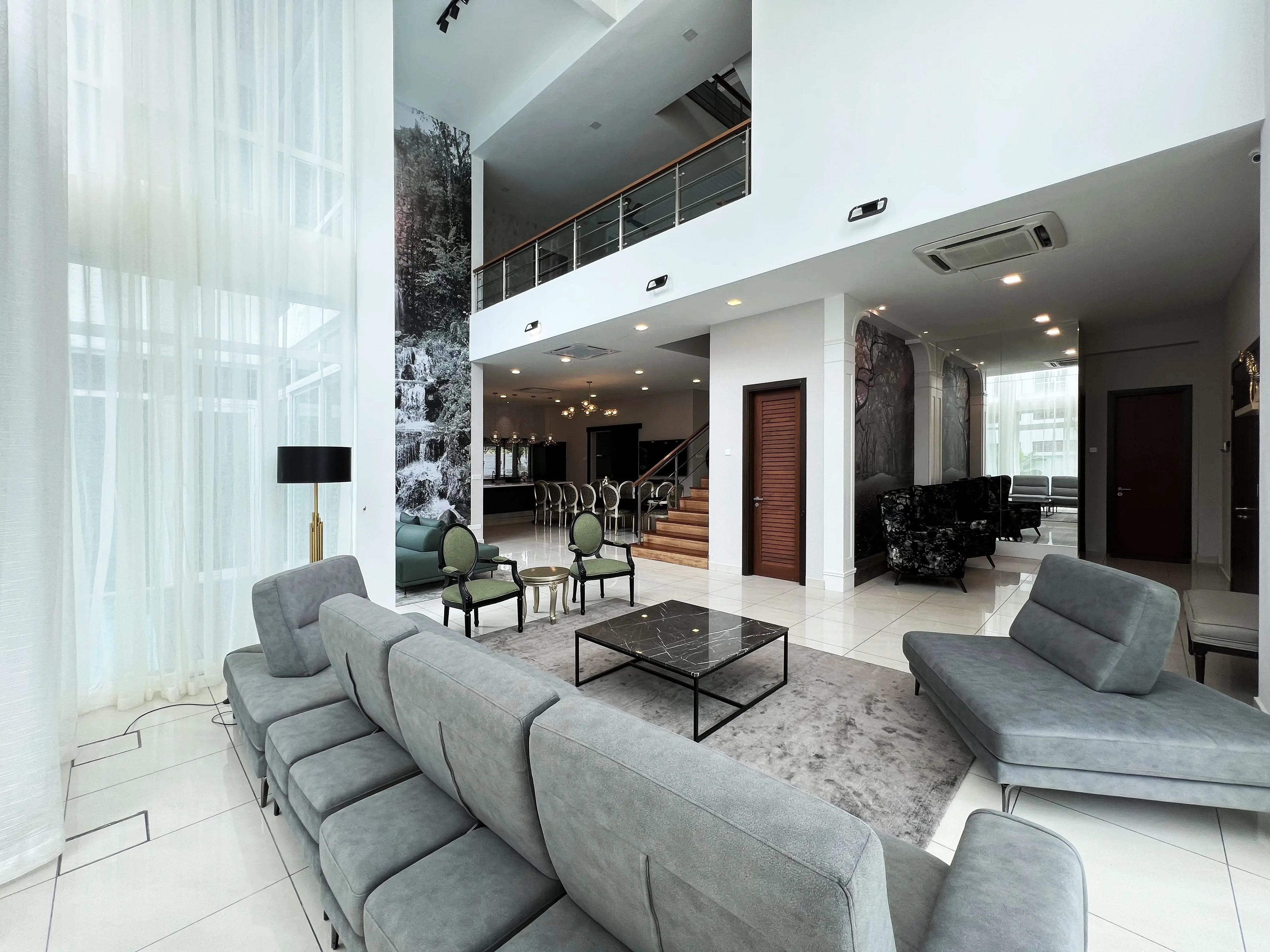 Homescape Luxury House Main Hall